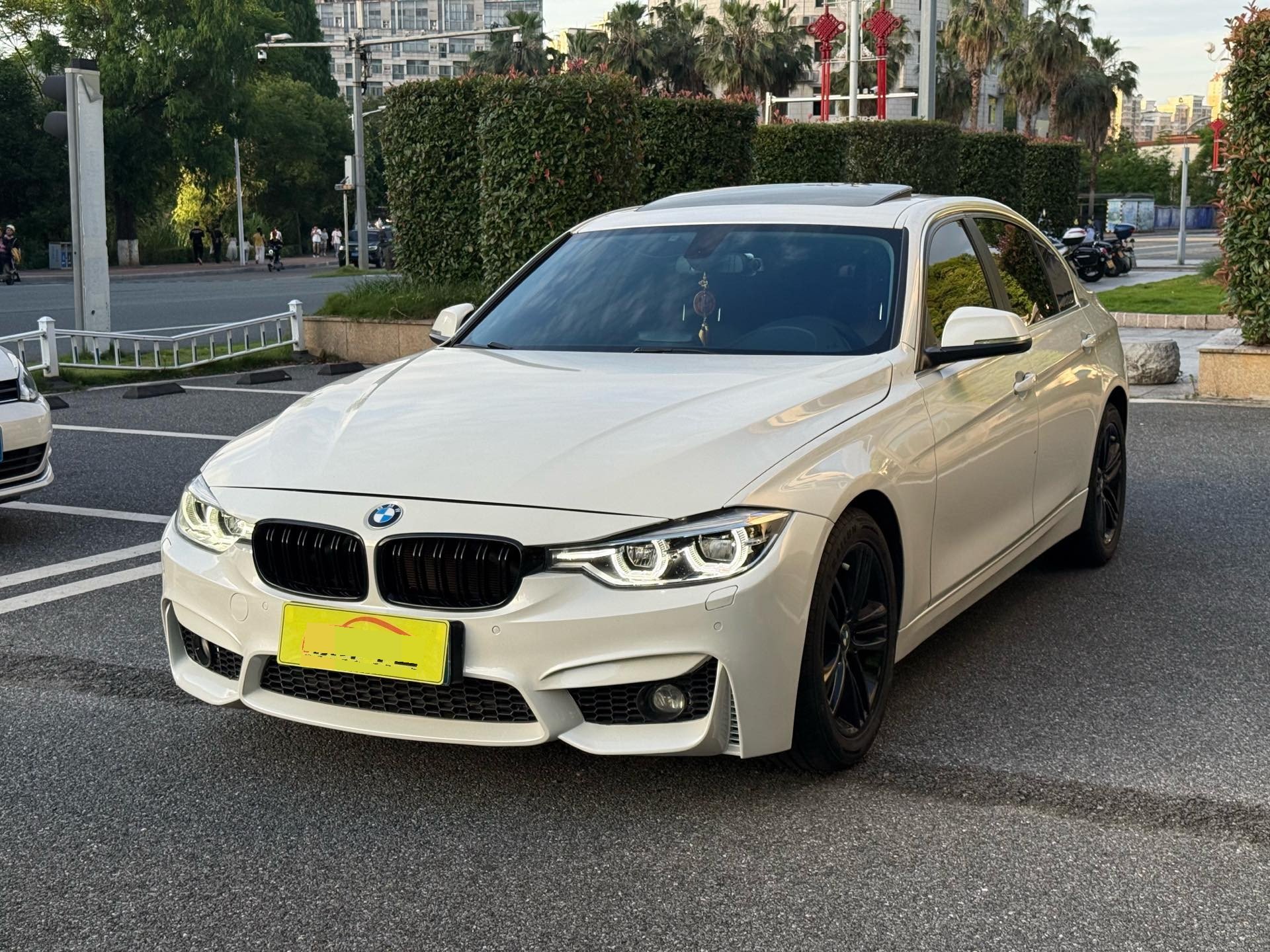 2017 2017 car image
