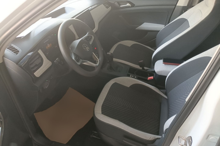 Volkswagen Tharu 2024 car image #15