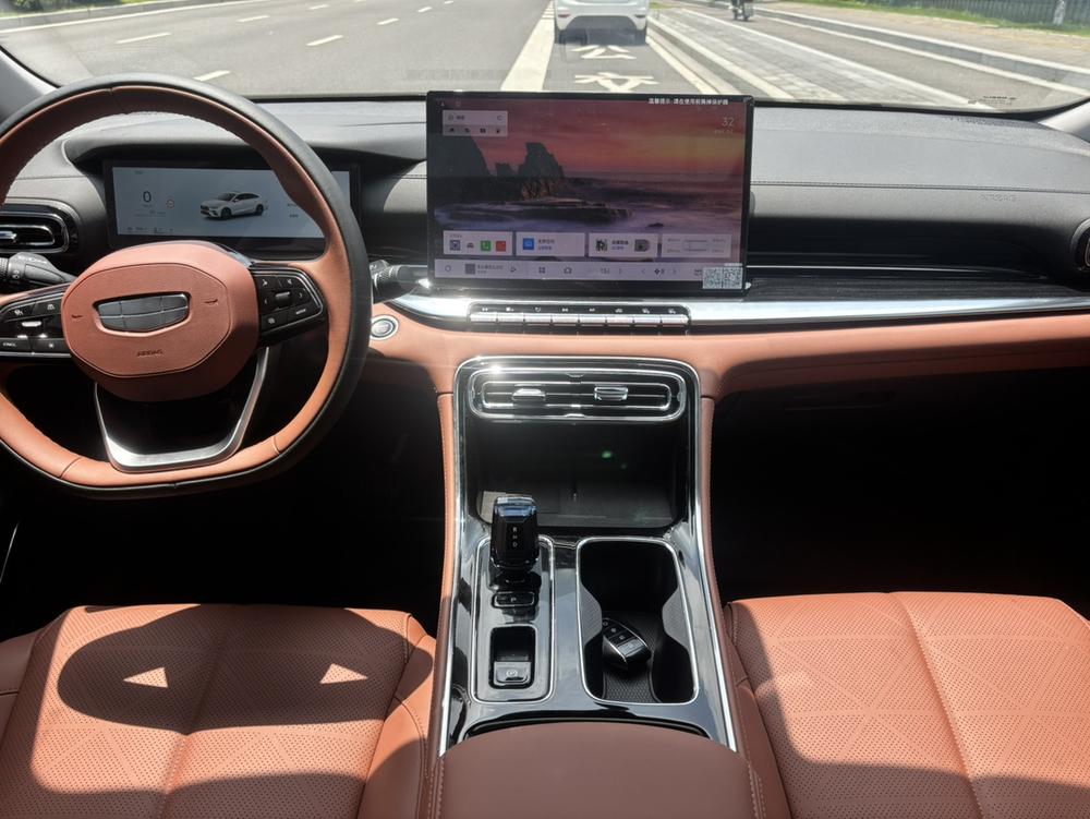 GEELY Emgrand 2025 #10 GEELY Emgrand 2025 car image #10