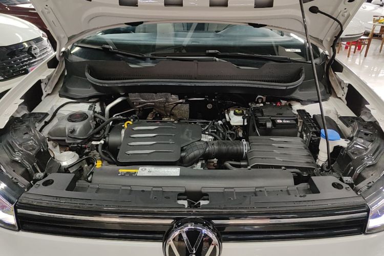 Volkswagen Tharu 2024 car image #20