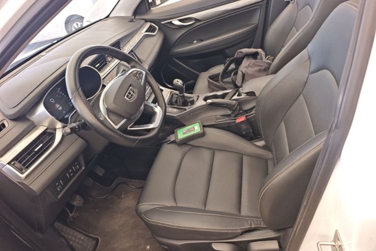 GEELY Emgrand 2019 #15 GEELY Emgrand 2019 car image #15