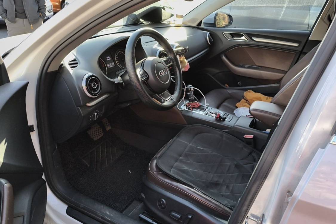 Audi A3 2015 car image #23