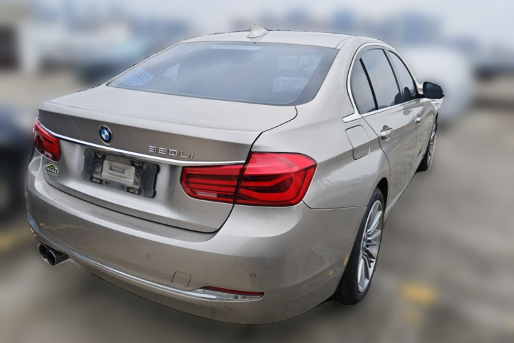 BMW 3 Series 2018 image de voiture #7