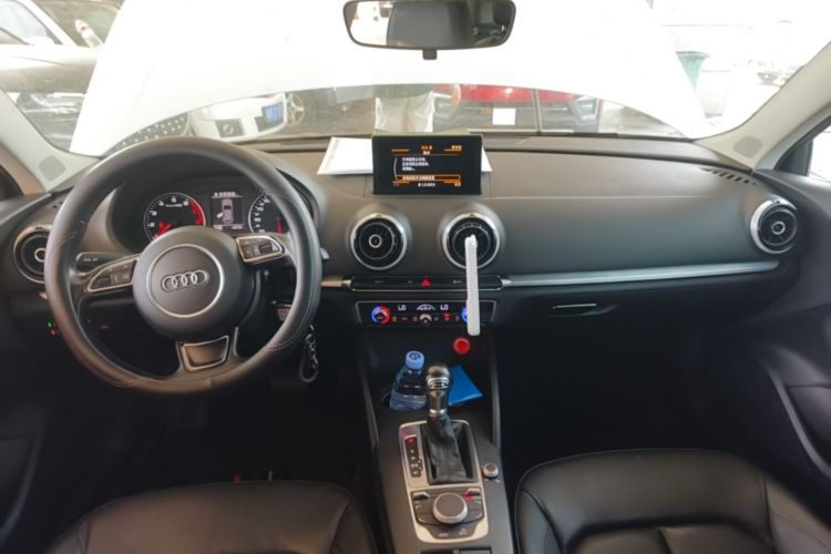 Audi A3 2017 immagine di auto #10