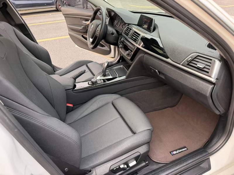 BMW 3 Series 2018 #7 BMW 3 Series 2018 car image #7