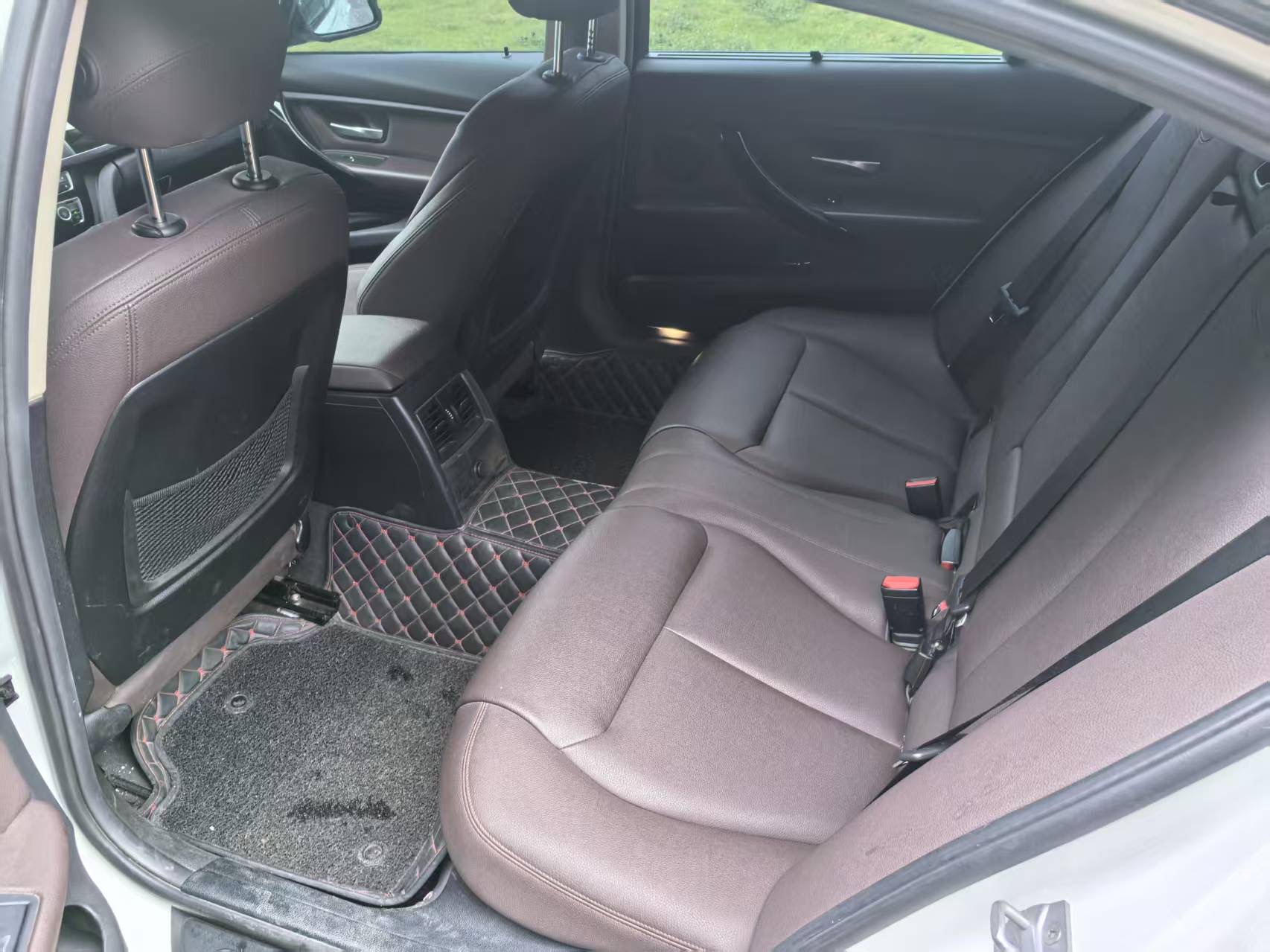 BMW 3 Series 2019 car image #8