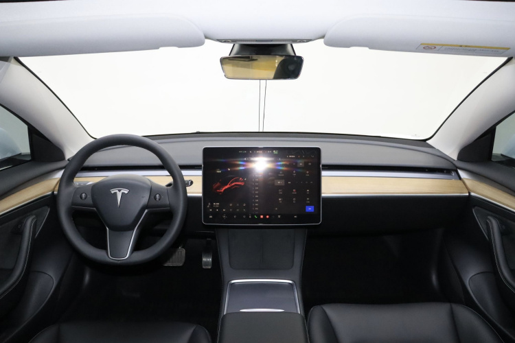 Tesla Model 3 2023 #15 Tesla Model 3 2023 car image #15