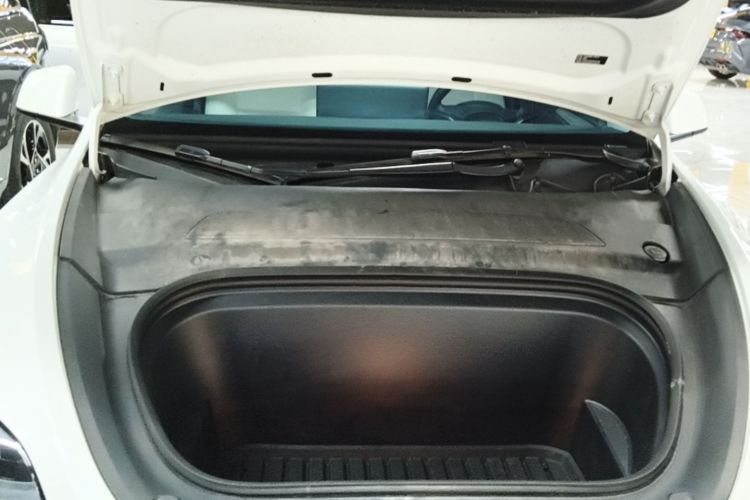 Tesla Model Y 2023 #22 Tesla Model Y 2023 car image #22