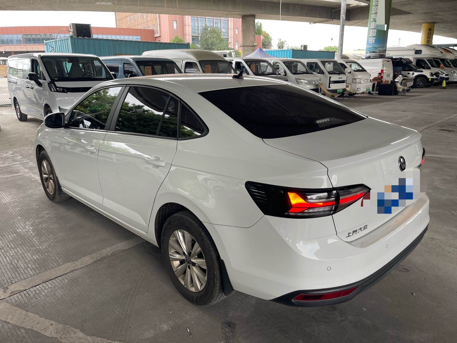 Volkswagen Lavida 2024 #4 Volkswagen Lavida 2024 صورة سيارة #4