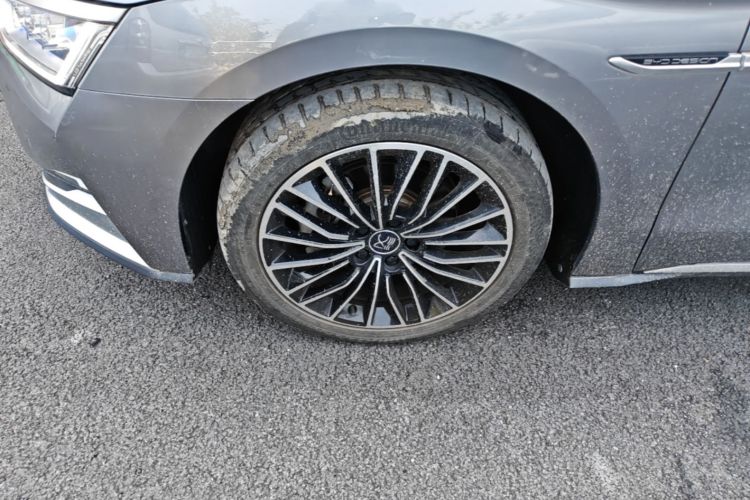 BYD Han 2021 car image #9