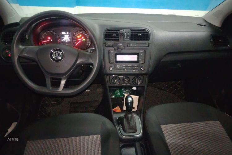 Volkswagen Polo 2018 car image #11