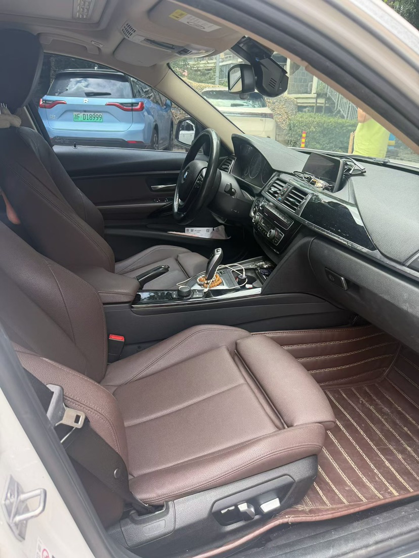 BMW 3 Series 2018 car image #4