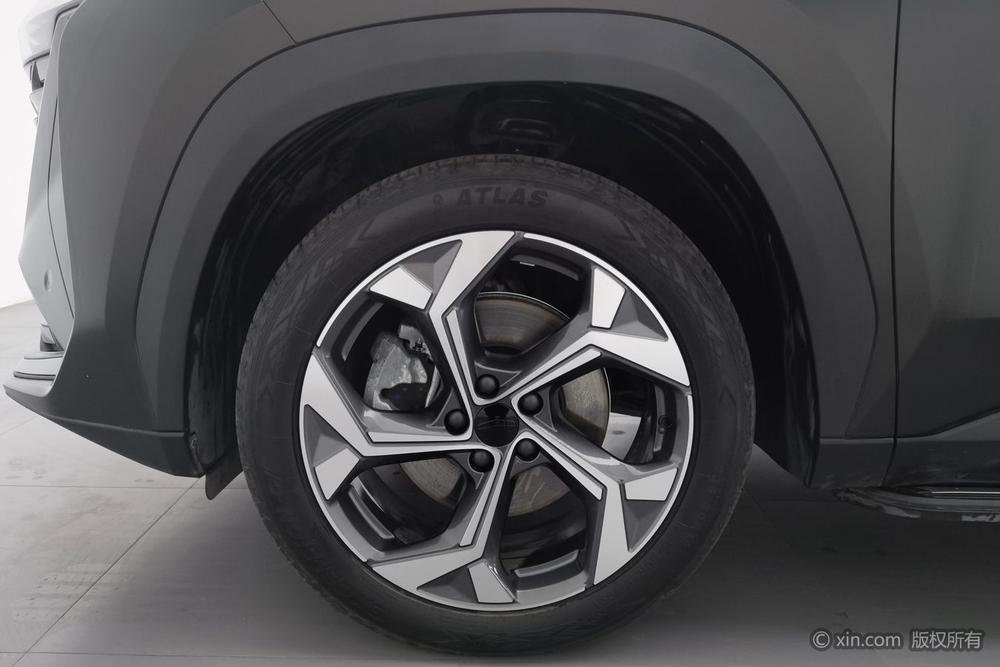 GEELY Boyue L 2023 car image #9