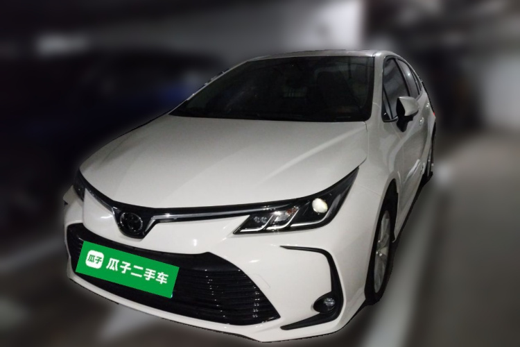 Toyota Corolla 2023 immagine di auto #2