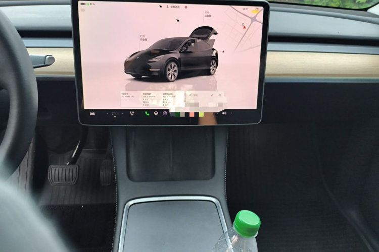 Tesla Model Y 2022 #13 Tesla Model Y 2022 car image #13