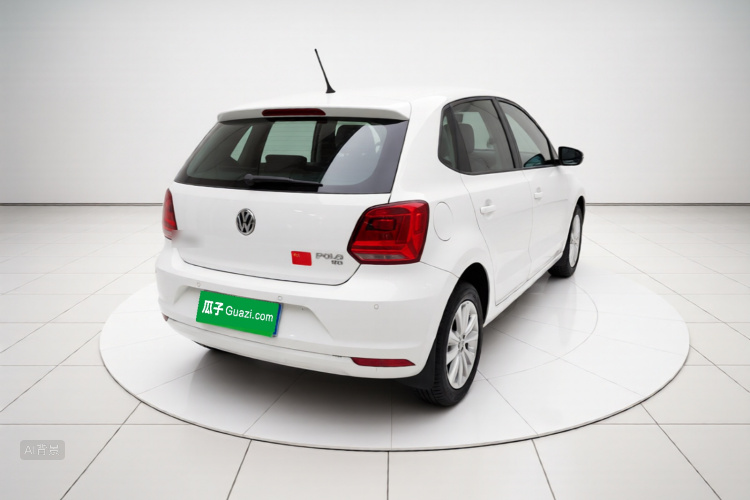 Volkswagen Polo 2015 car image #6