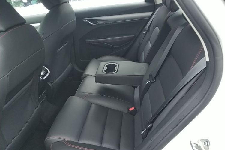 GEELY Binray 2019 car image #13