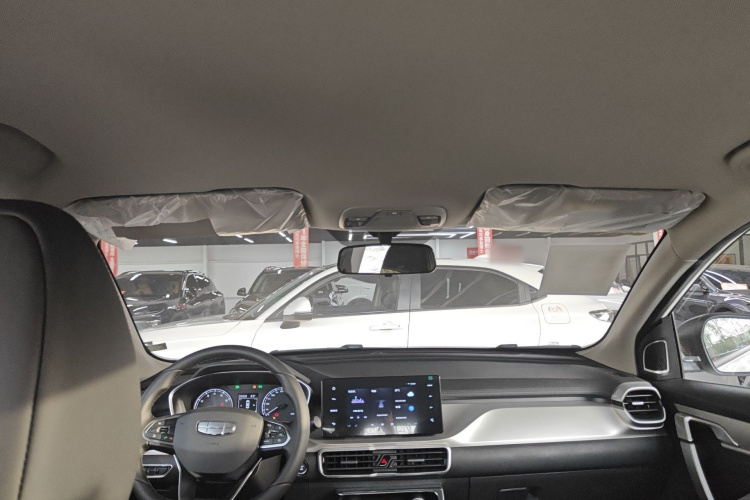 GEELY Coolray 2026 immagine di auto #20