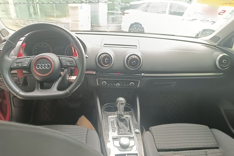 Audi A3 2018 image de voiture #11