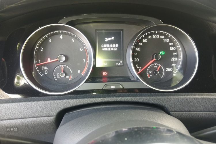 Volkswagen Golf 2017 car image #13