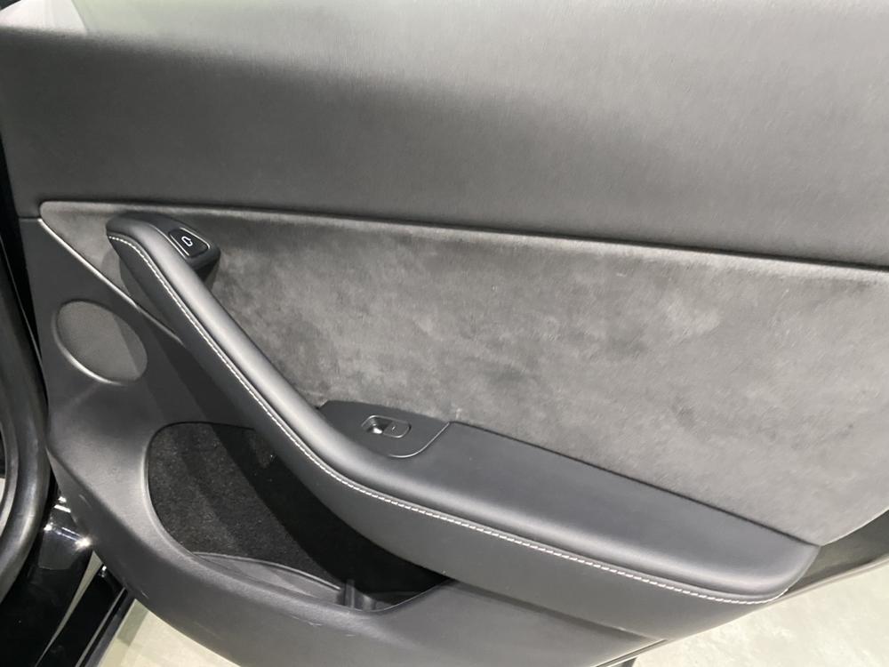 Tesla Model Y 2023 #11 Tesla Model Y 2023 car image #11