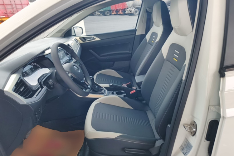 Volkswagen Polo 2020 car image #15
