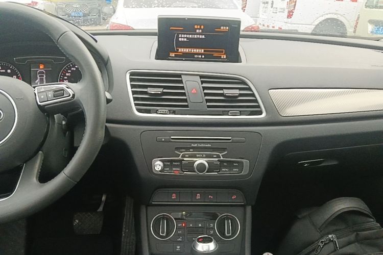Audi Q3 2019 #13 Audi Q3 2019 car image #13