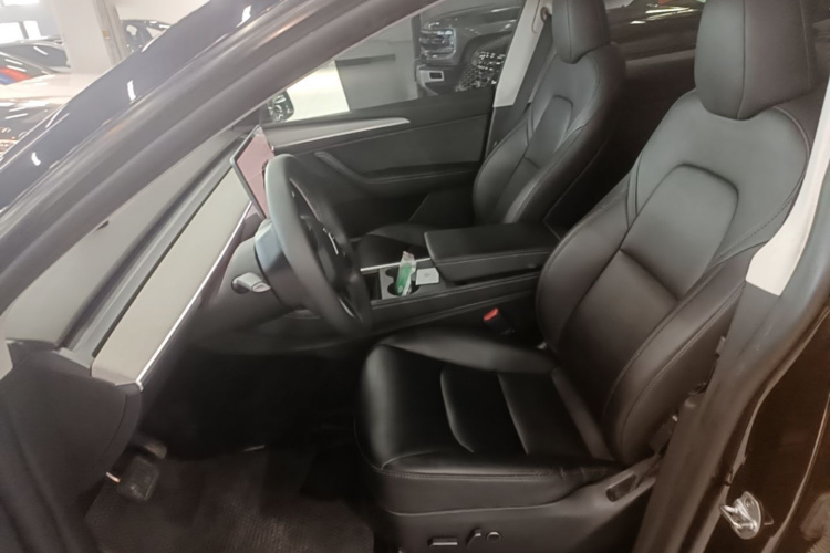 Tesla Model Y 2024 #15 Tesla Model Y 2024 immagine di auto #15