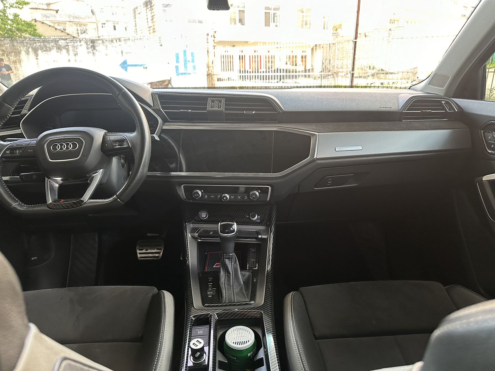 Audi Q3 2019 car image #10
