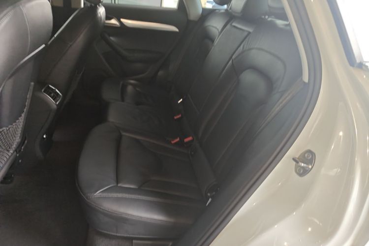 Audi Q3 2015 #17 Audi Q3 2015 car image #17