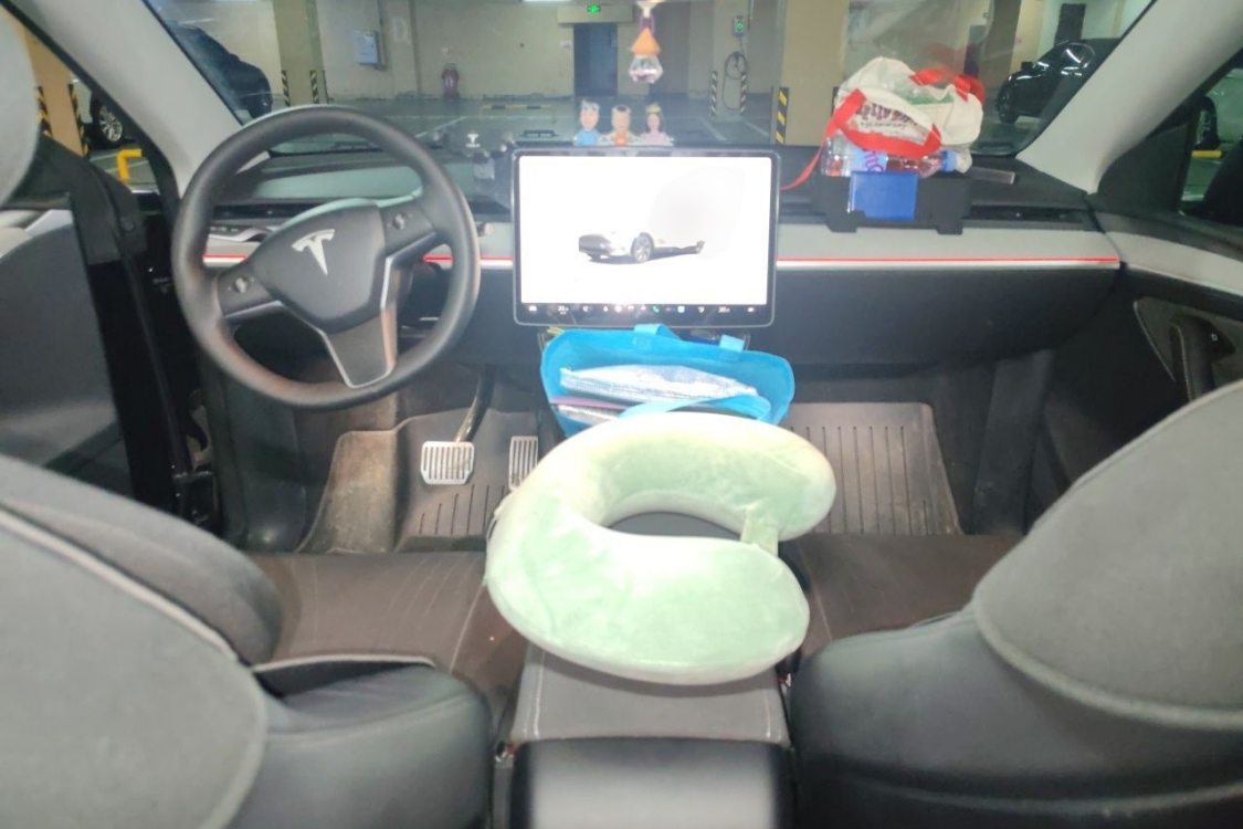 Tesla Model Y 2024 #21 Tesla Model Y 2024 immagine di auto #21
