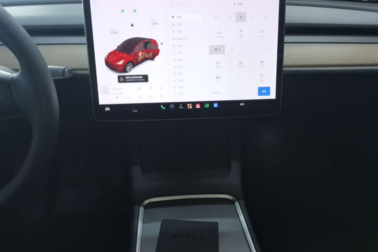 Tesla Model Y 2021 #13 Tesla Model Y 2021 car image #13