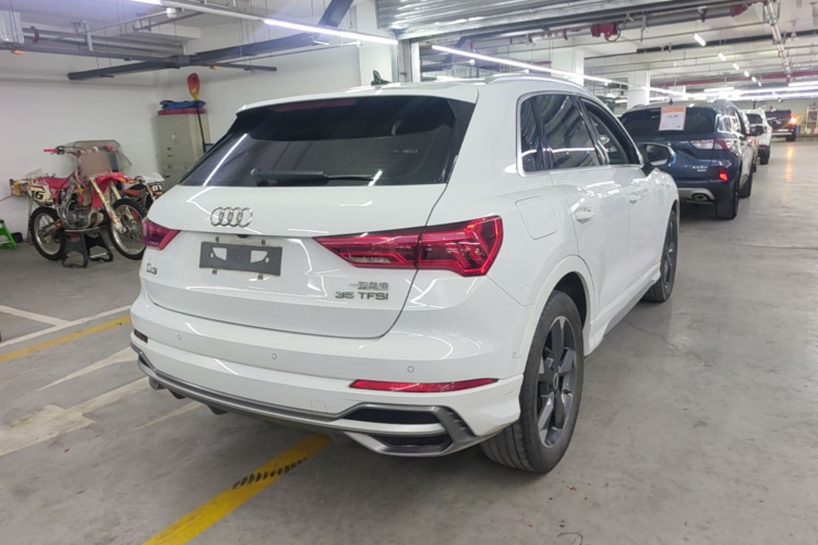 Audi Q3 2021 #7 Audi Q3 2021 изображение автомобиля #7