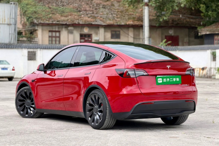 Tesla Model Y 2021 car image #5