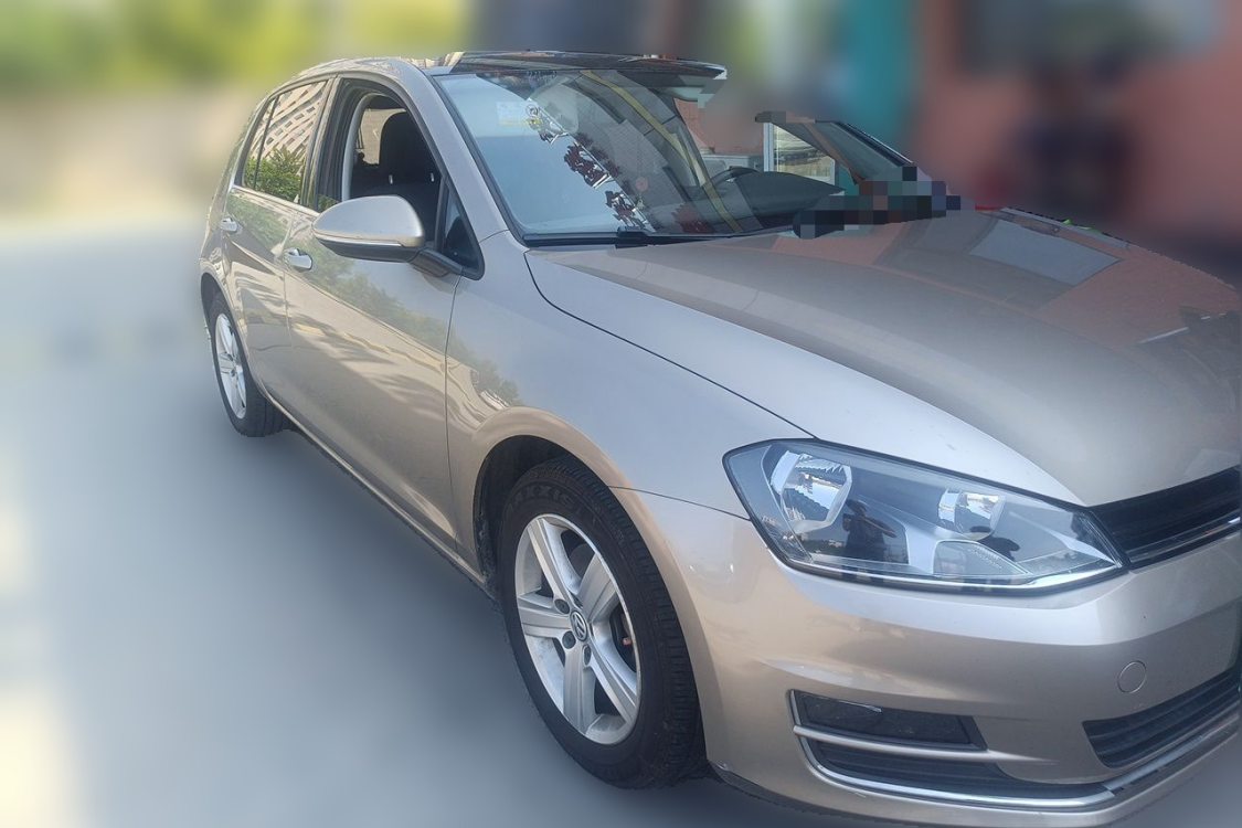 Volkswagen Golf 2016 car image #2