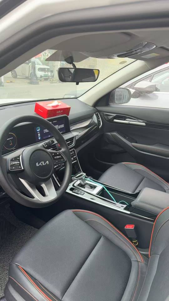 起亚 赛图斯 2025 汽车图片 #2