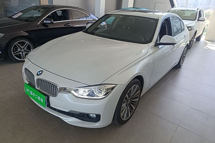 BMW 3 Series 2019 #2 BMW 3 Series 2019 immagine di auto #2