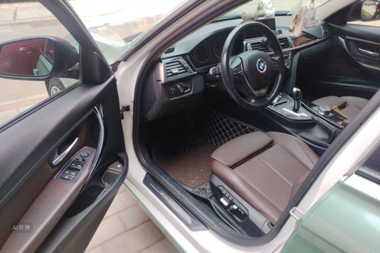 BMW 3 Series 2018 car image #18