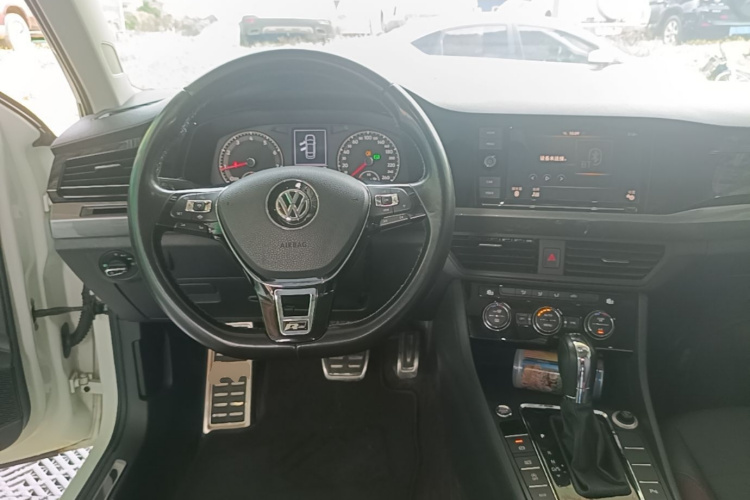 Volkswagen Bora 2019 изображение автомобиля #11