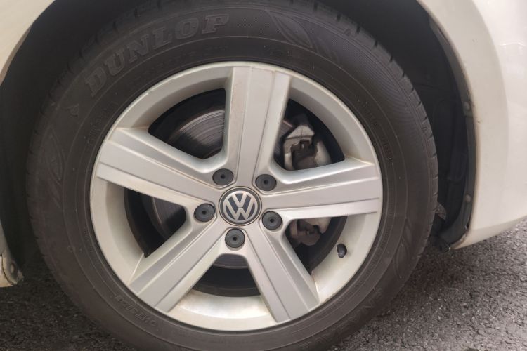 Volkswagen Golf 2017 car image #9
