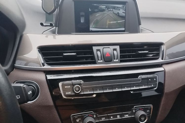 BMW X1 2019 car image #17