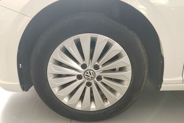 Volkswagen Lavida 2020 car image #9