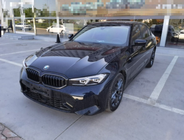 BMW 3 Series 2024 BMW 3 Series 2024 immagine di auto