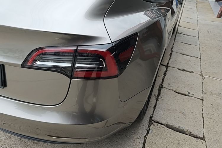 Tesla Model 3 2022 car image #8