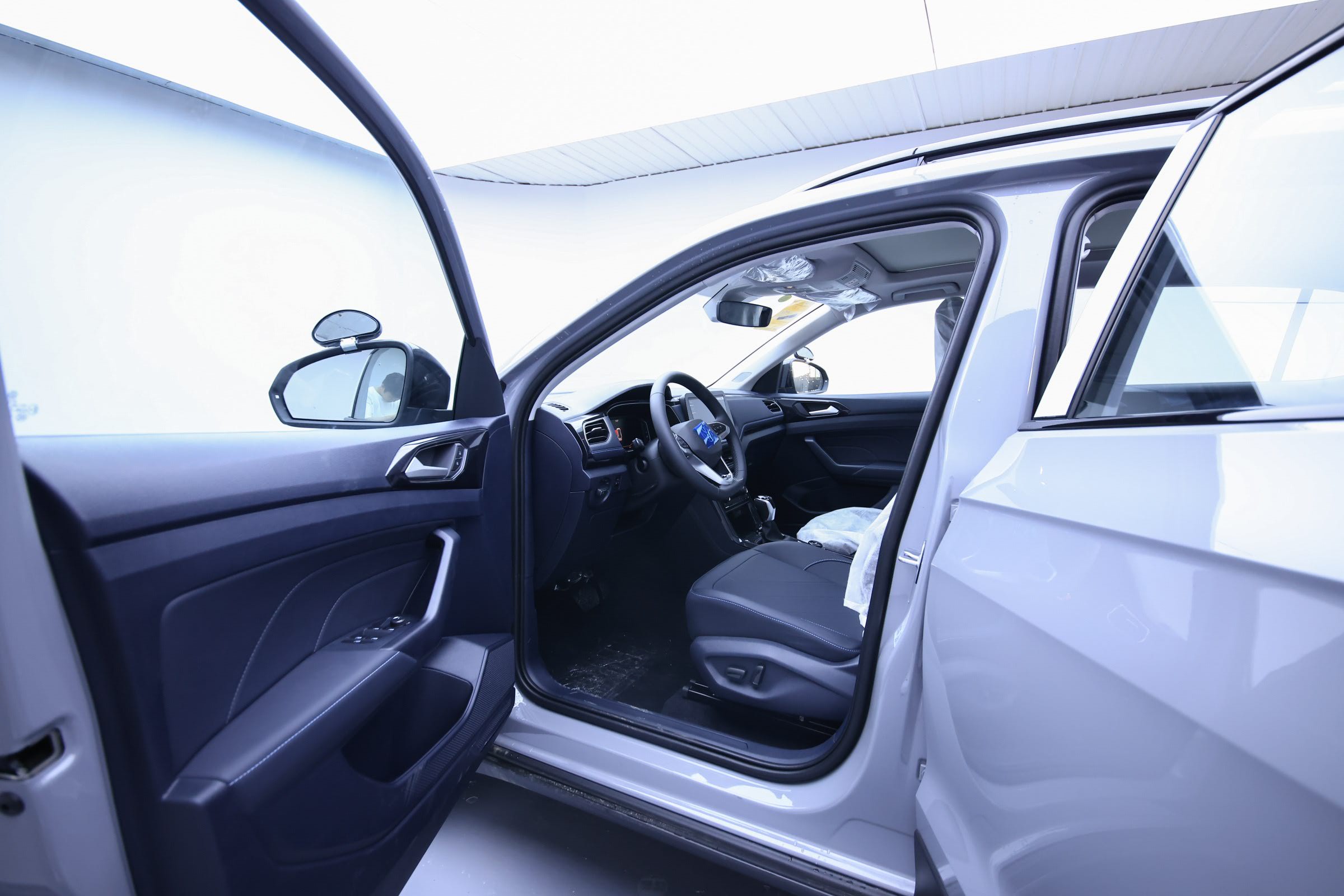 Volkswagen Tharu 2026 #2 Volkswagen Tharu 2026 صورة سيارة #2