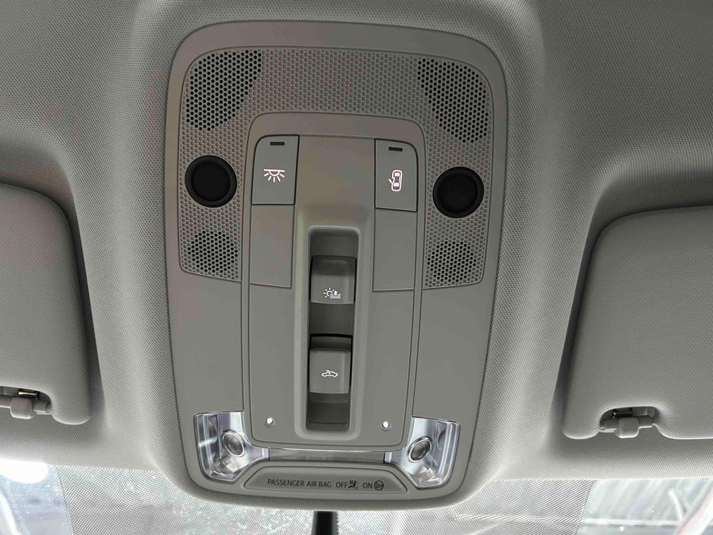 Audi Q3 2022 car image #15