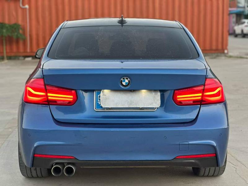 BMW 3 Series 2019 #8 BMW 3 Series 2019 car image #8