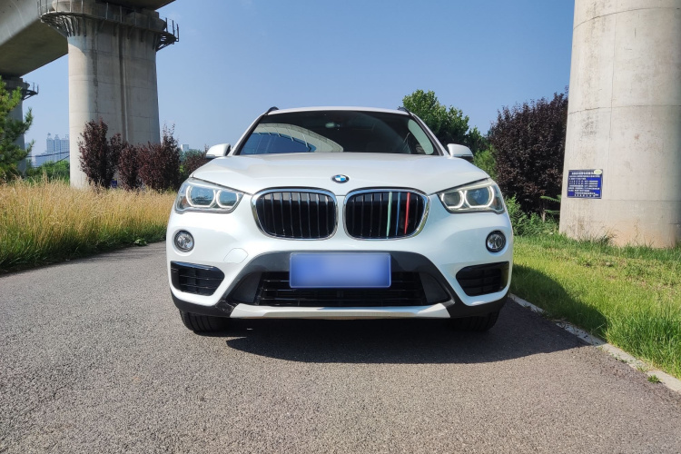 BMW X1 2018 #3 BMW X1 2018 car image #3