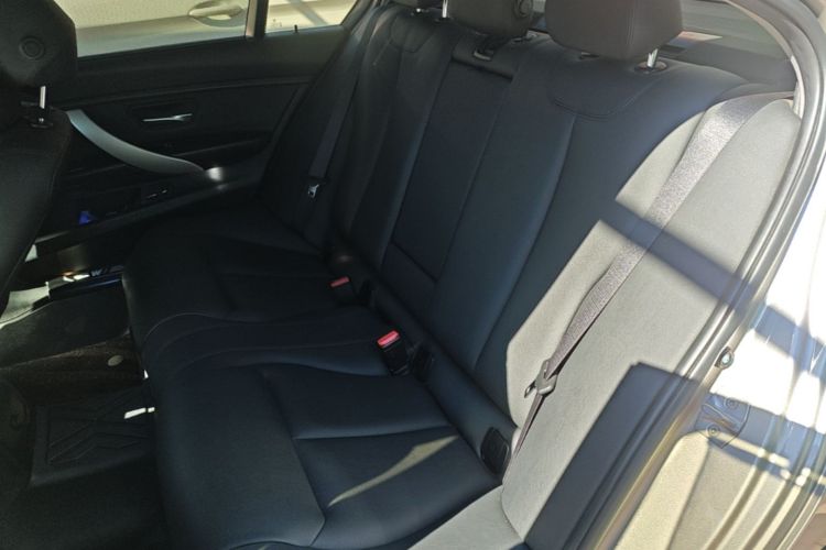 BMW 3 Series 2016 #17 BMW 3 Series 2016 immagine di auto #17