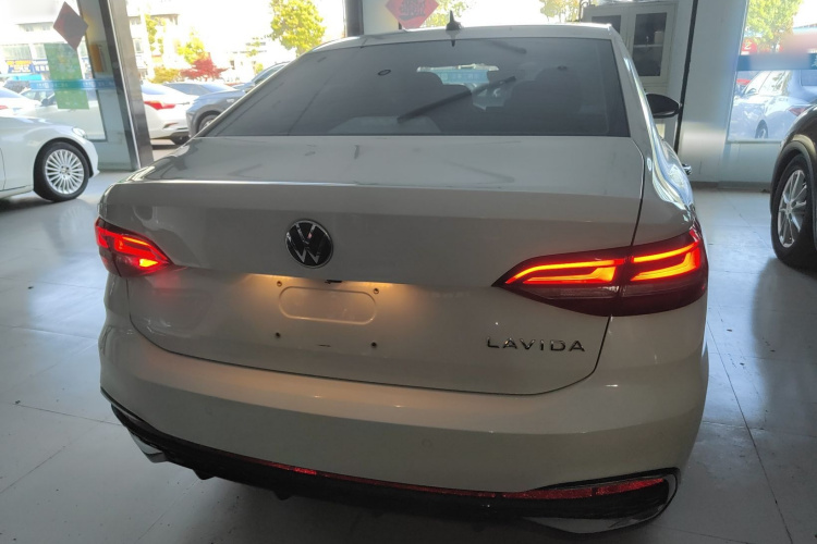 Volkswagen Lavida 2023 imagen de coche #6